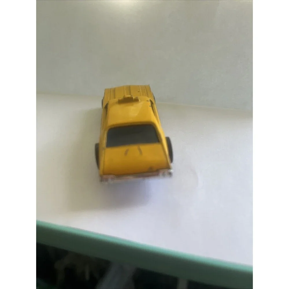 Vintage  Hot Wheels Redline Maxi Taxi OLDS 442.  USA And Canada